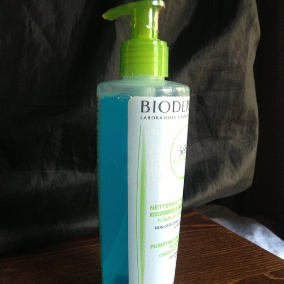 Bioderma Sebium Purifying and Foaming Cleansing Gel - 200 mL ( SEALED ) - Picture 2 of 3